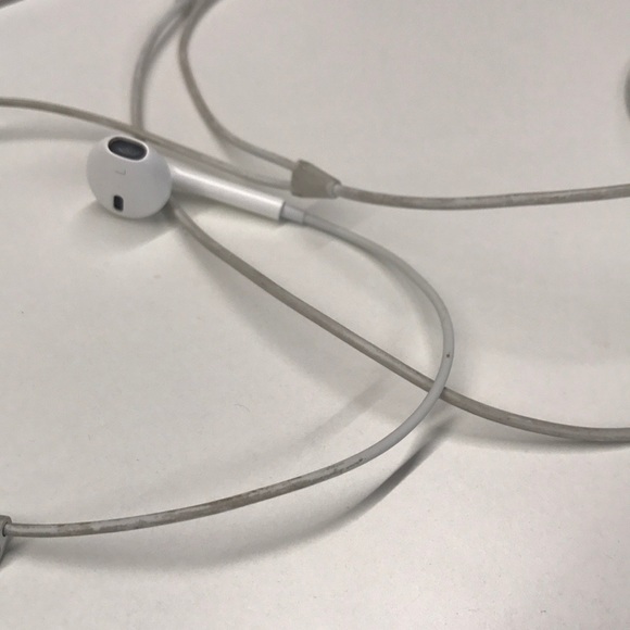 Listing g - Picture 4 of 8